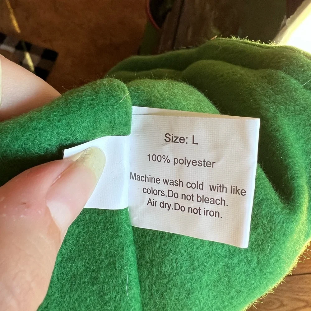 NWT🐶Cosmo puffy dog 🐶 coat emerald green size large